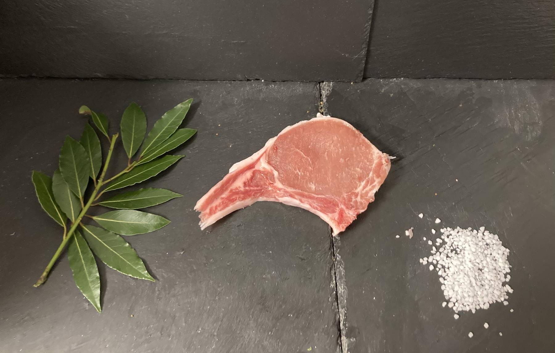 Côte première de porc (200gr/pers env)